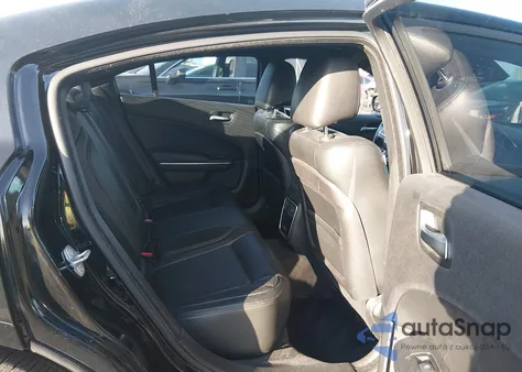 2016 Dodge Charger Sxt z USA, uszkodzony, nr VIN 2C3CDXHG2GH169328